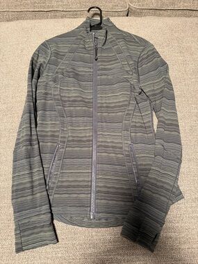 Lululemon Women’s Grey and Green Striped Zip-Front Jacket